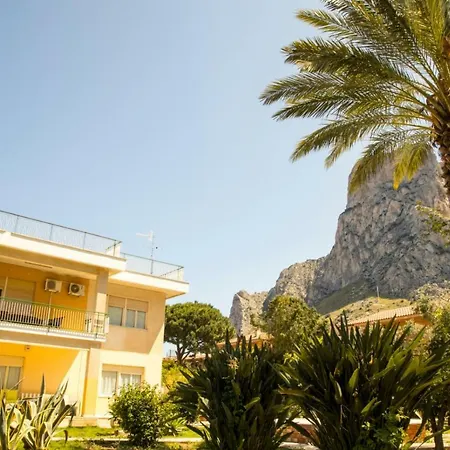 Sferracavallo B&B سيفراكافالو