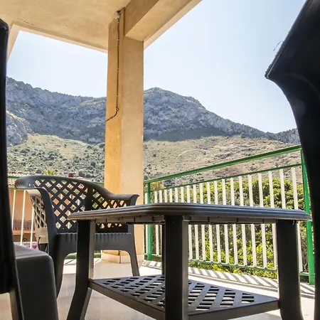 بيت ضيافة Sferracavallo B&B *